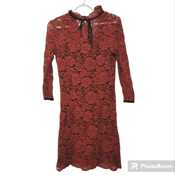 Size 2 Lace Dress - Picture 1 of 3